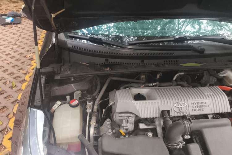 Used Toyota Levin 2016 Dual-Engine 1.8H GS-L E-CVT Leading Edition Engine Bay Right