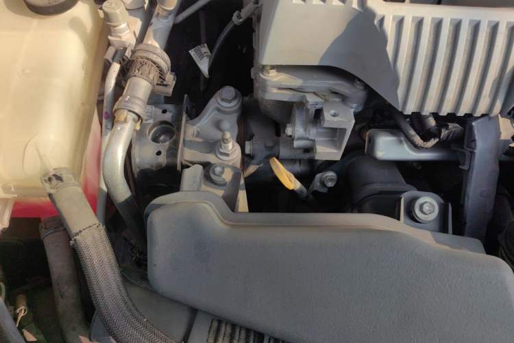 Used Toyota Levin 2016 Dual-Engine 1.8H GS E-CVT Elite Model with Sunroof Engine Bay Right