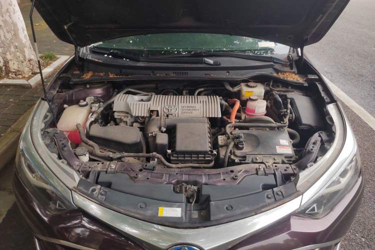 Used Toyota Levin 2016 Dual-Engine 1.8H GS E-CVT Elite Model with Sunroof Engine Bay