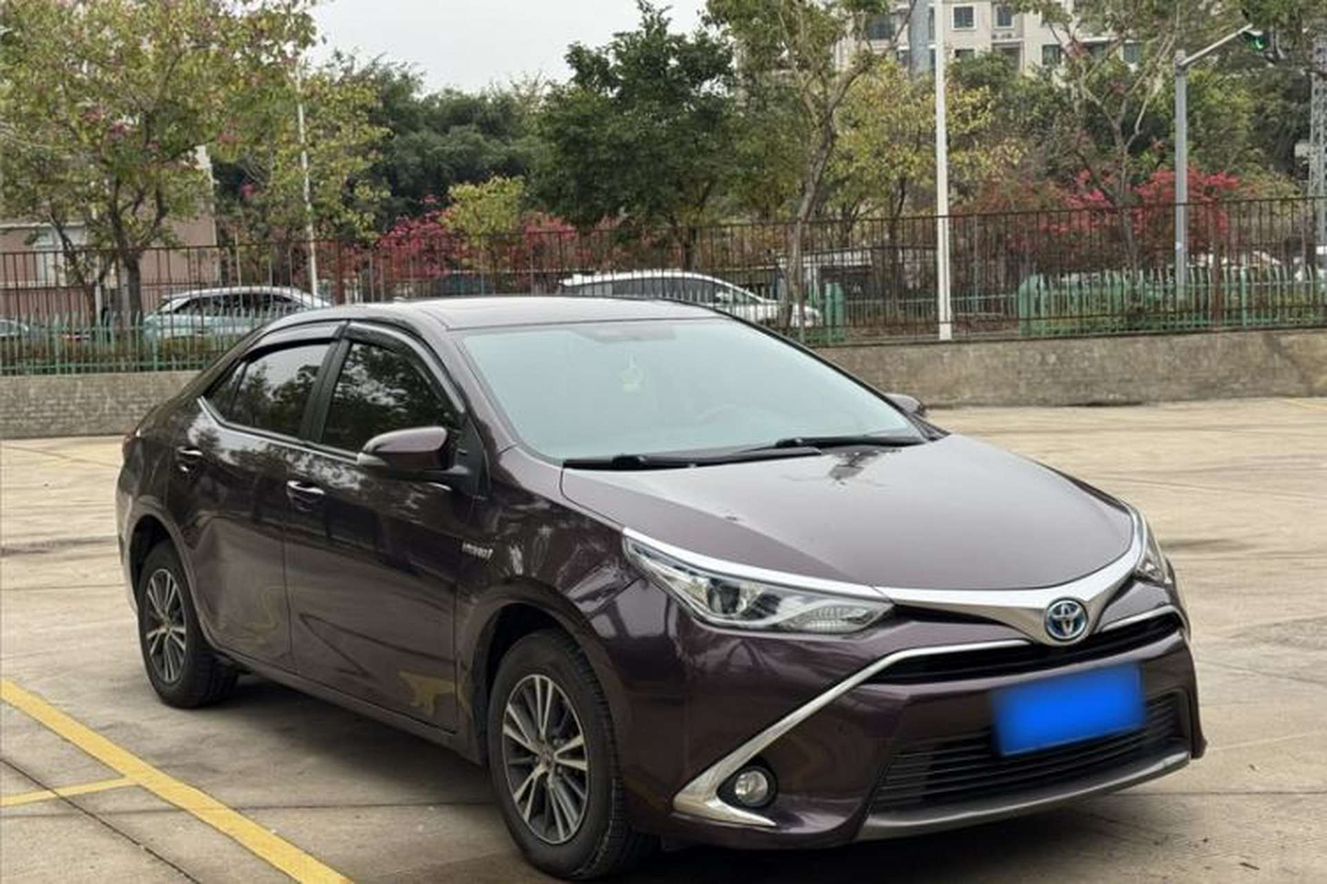 Used Toyota Levin 2016 Dual-Engine 1.8H GS E-CVT Elite Model with Sunroof Exterior 1