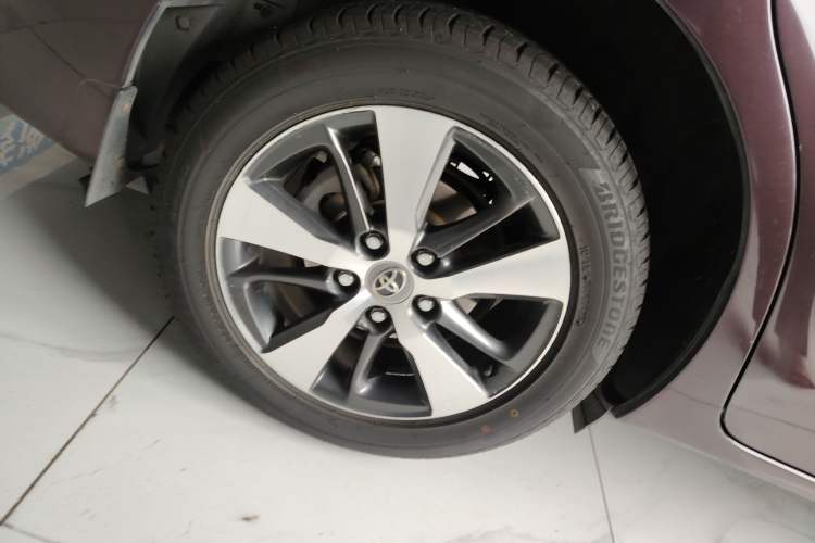 Used Toyota Levin 2016 Dual-Engine 1.8H V E-CVT Luxury Edition Exterior 3