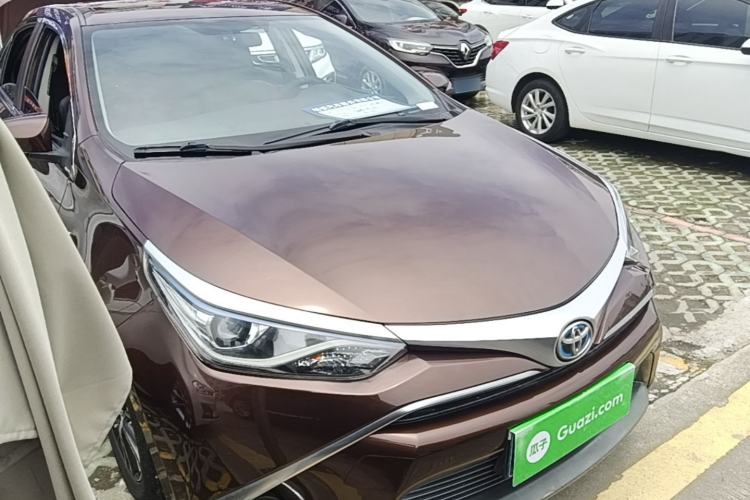 Used Toyota Levin 2016 Dual-Engine 1.8H GS E-CVT Elite Model with Sunroof Front Right 45 Deg