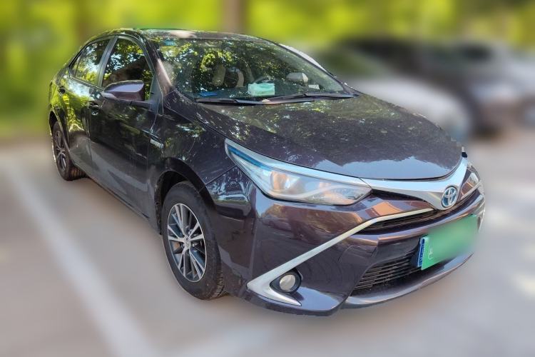 Used Toyota Levin 2016 Dual-Engine 1.8H GS E-CVT Elite Model with Sunroof Front Right 45 Deg