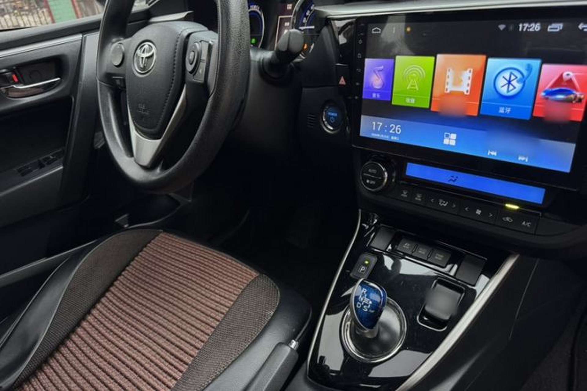 Used Toyota Levin 2016 Dual-Engine 1.8H GS E-CVT Elite Model with Sunroof Gear Lever
