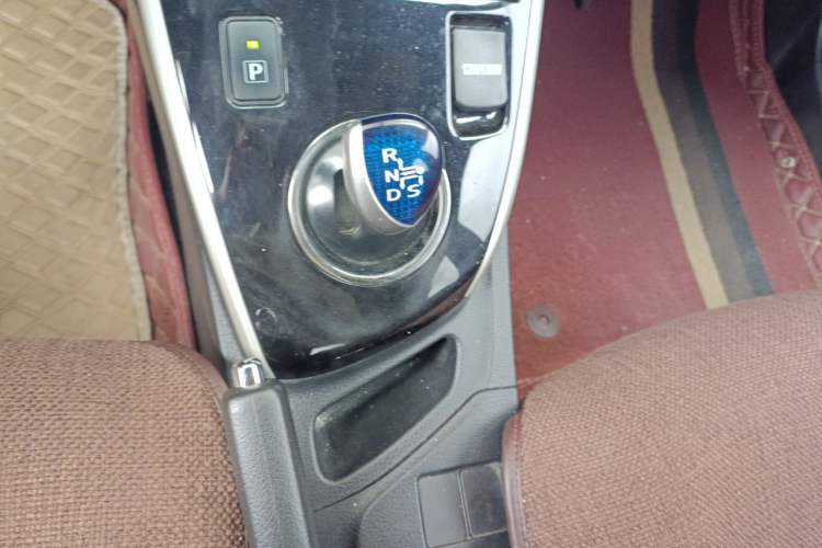 Used Toyota Levin 2016 Dual-Engine 1.8H GS-L E-CVT Leading Edition Gear Lever