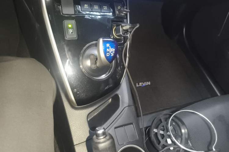 Used Toyota Levin 2016 Dual-Engine 1.8H GS-L E-CVT Leading Edition Gear Lever