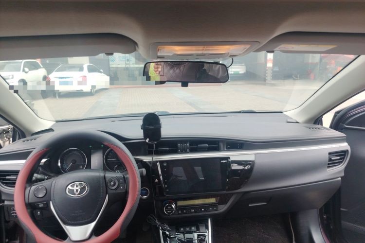 Used Toyota Levin 2016 Dual-Engine 1.8H GS E-CVT Elite Model with Sunroof Headliner