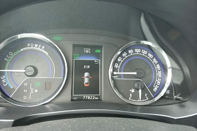 Used Toyota Levin 2016 Dual-Engine 1.8H GS E-CVT Elite Model with Sunroof Instrument Cluster