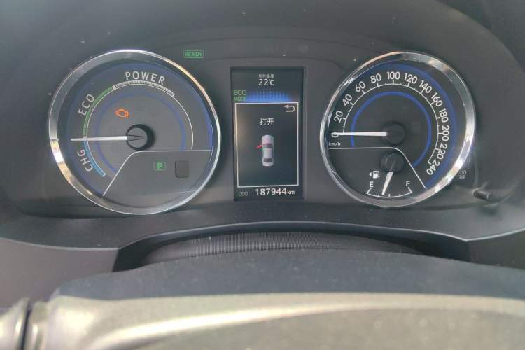 Used Toyota Levin 2016 Dual-Engine 1.8H GS E-CVT Elite Model with Sunroof Instrument Cluster