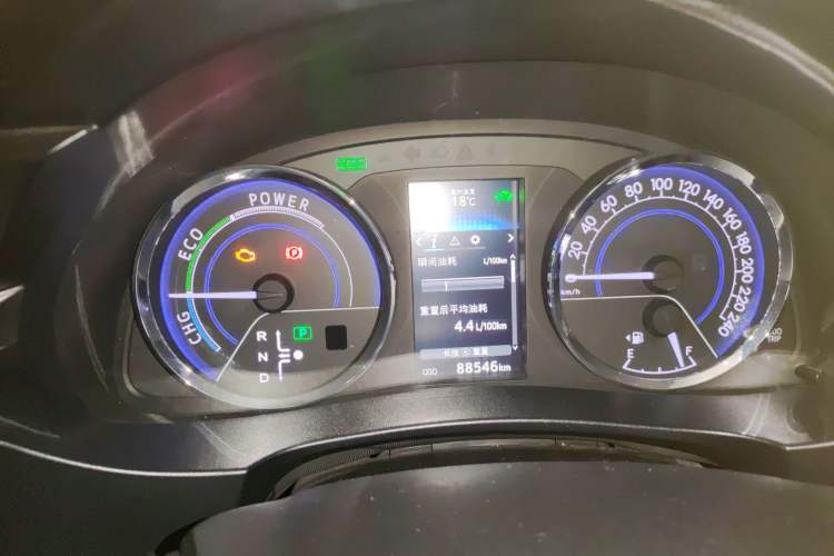 Used Toyota Levin 2016 Dual-Engine 1.8H GS E-CVT Elite Model with Sunroof Instrument Cluster