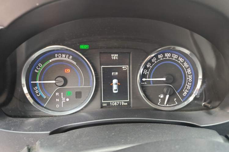 Used Toyota Levin 2016 Dual-Engine 1.8H GS E-CVT Elite Model with Sunroof Instrument Cluster