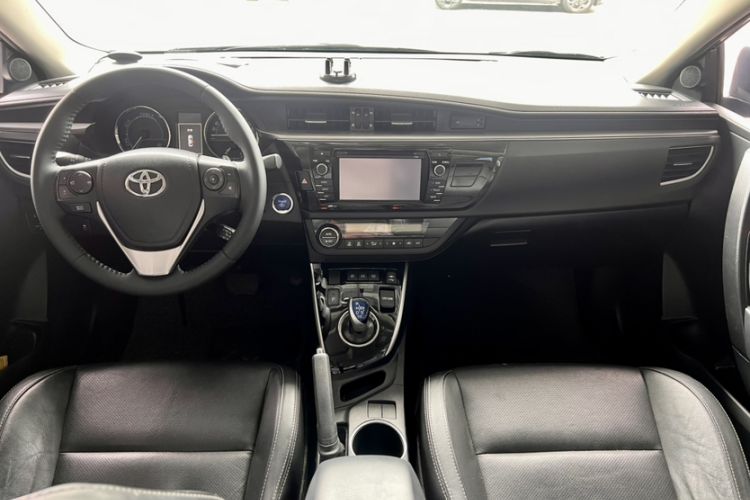 Used Toyota Levin 2016 Dual-Engine 1.8H V E-CVT Luxury Edition Interior 6