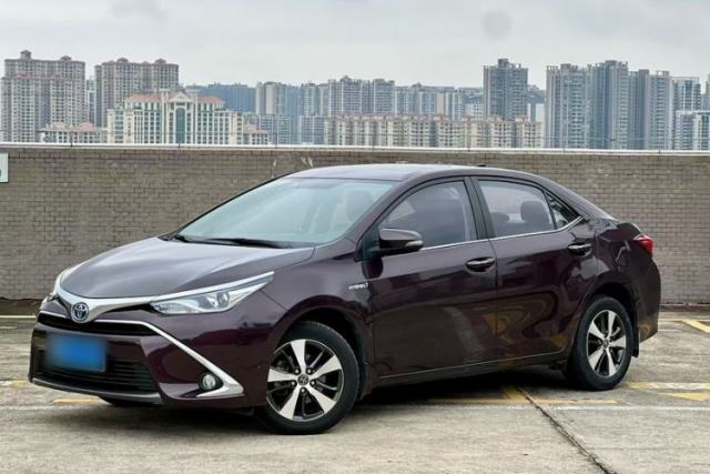 Ojetý Toyota Levin 2016 Dual-Engine 1.8H V E-CVT Luxury Edition