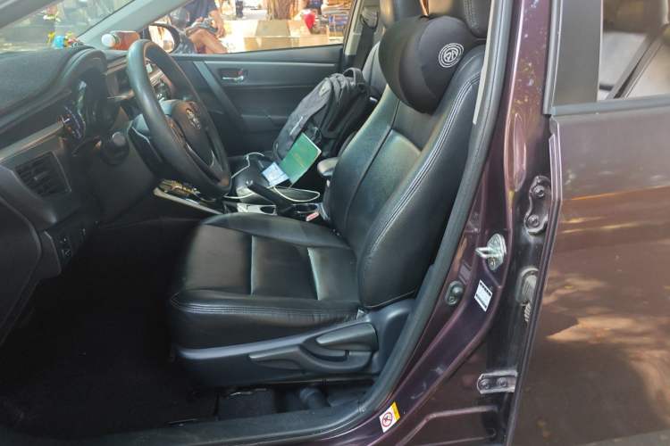 Used Toyota Levin 2016 Dual-Engine 1.8H GS E-CVT Elite Model with Sunroof Left Front Seat