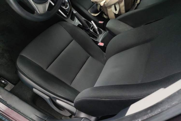 Used Toyota Levin 2016 Dual-Engine 1.8H GS E-CVT Elite Model with Sunroof Left Front Seat