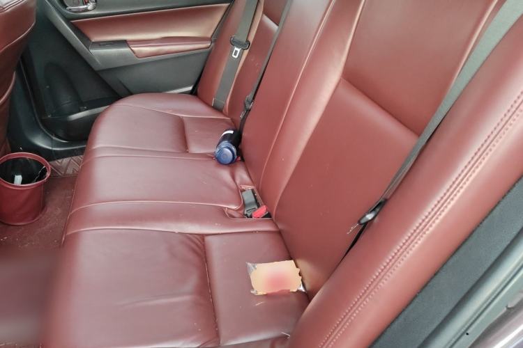 Used Toyota Levin 2016 Dual-Engine 1.8H GS E-CVT Elite Model with Sunroof Left Rear Seat