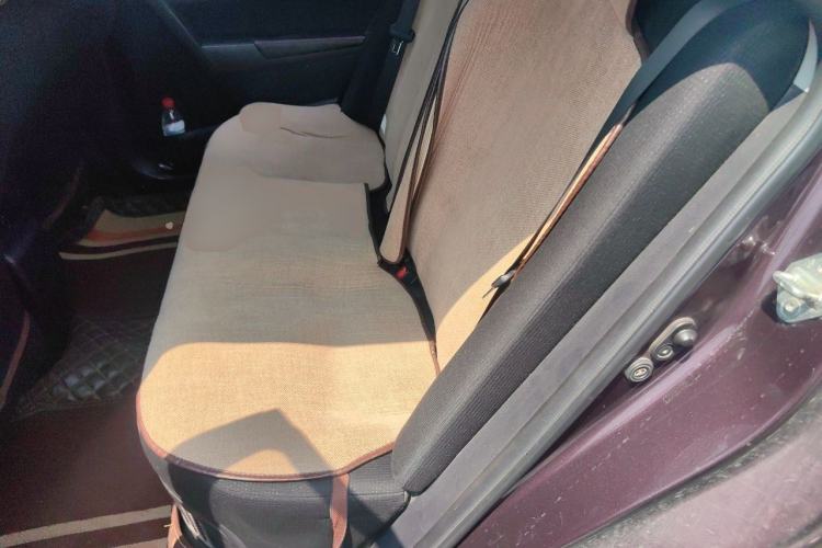 Used Toyota Levin 2016 Dual-Engine 1.8H GS E-CVT Elite Model with Sunroof Left Rear Seat