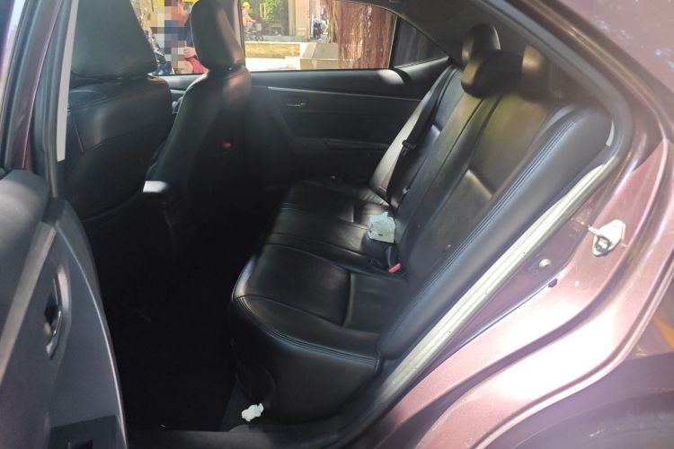Used Toyota Levin 2016 Dual-Engine 1.8H GS E-CVT Elite Model with Sunroof Left Rear Seat