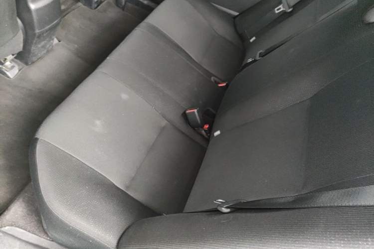 Used Toyota Levin 2016 Dual-Engine 1.8H GS E-CVT Elite Model with Sunroof Left Rear Seat