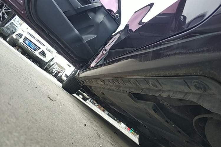 Used Toyota Levin 2016 Dual-Engine 1.8H GS E-CVT Elite Model with Sunroof Left Side Sill