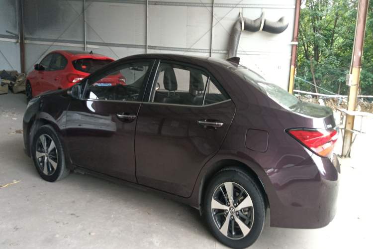 Used Toyota Levin 2016 Dual-Engine 1.8H V E-CVT Luxury Edition Left Side