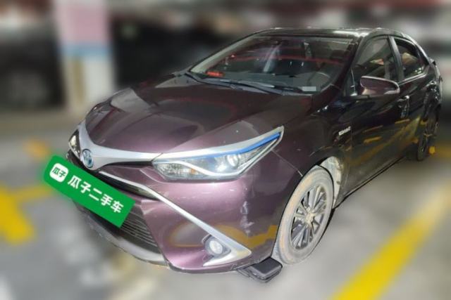 Ojetý Toyota Levin 2016 Dual-Engine 1.8H GS E-CVT Elite Model with Sunroof