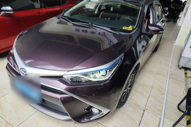 Ojetý Toyota Levin 2016 Dual-Engine 1.8H GS E-CVT Elite Model with Sunroof
