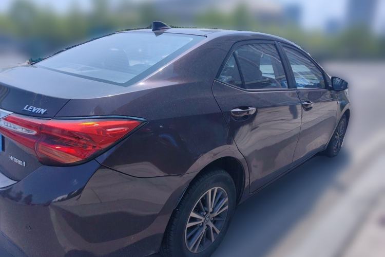 Used Toyota Levin 2016 Dual-Engine 1.8H GS E-CVT Elite Model with Sunroof Rear Right 45 Deg