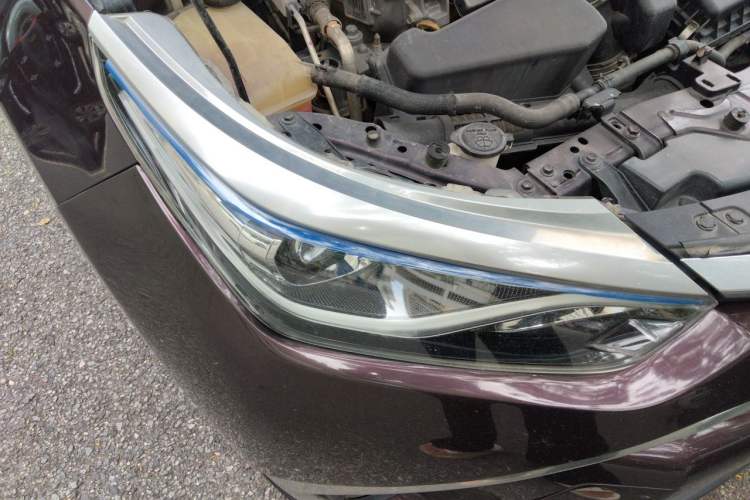 Used Toyota Levin 2016 Dual-Engine 1.8H GS E-CVT Elite Model with Sunroof Right Front Headlight