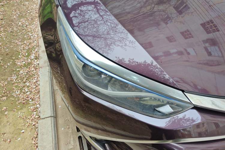 Used Toyota Levin 2016 Dual-Engine 1.8H V E-CVT Luxury Edition Right Front Headlight