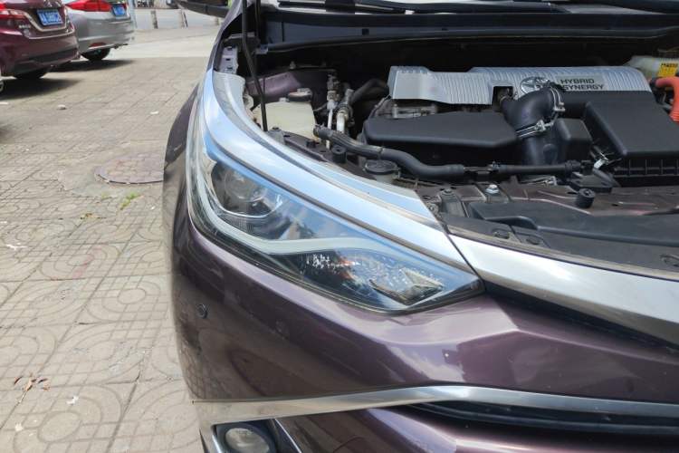 Used Toyota Levin 2016 Dual-Engine 1.8H GS E-CVT Elite Model with Sunroof Right Front Headlight