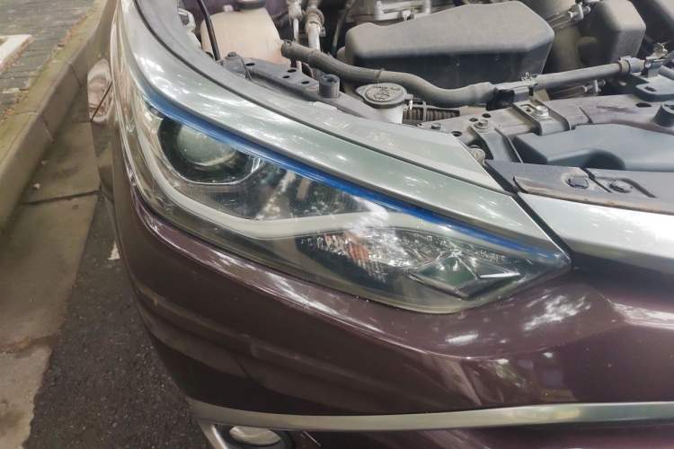 Used Toyota Levin 2016 Dual-Engine 1.8H GS E-CVT Elite Model with Sunroof Right Front Headlight