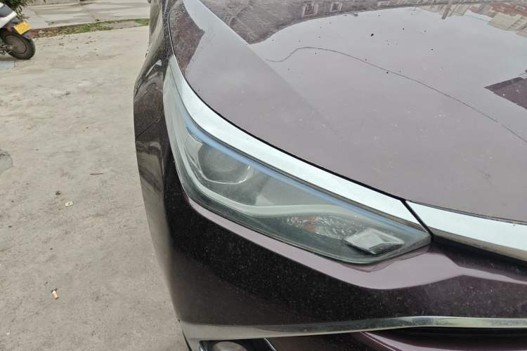 Used Toyota Levin 2016 Dual-Engine 1.8H GS E-CVT Elite Model with Sunroof Right Front Headlight