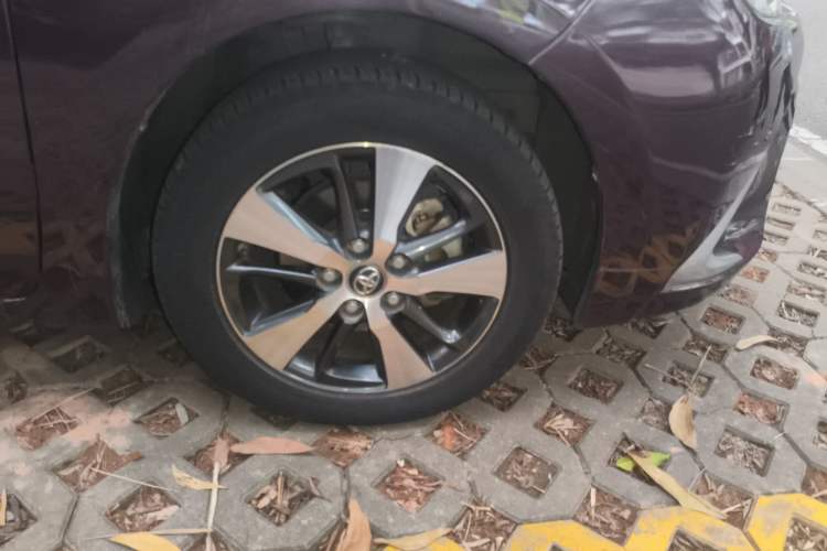 Used Toyota Levin 2016 Dual-Engine 1.8H GS-L E-CVT Leading Edition Right Front Wheel Hub