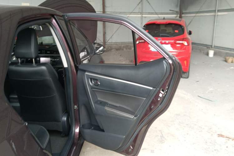 Used Toyota Levin 2016 Dual-Engine 1.8H V E-CVT Luxury Edition Right Rear Door Interior