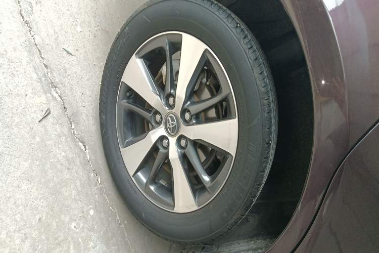 Used Toyota Levin 2016 Dual-Engine 1.8H V E-CVT Luxury Edition Right Rear Wheel Hub