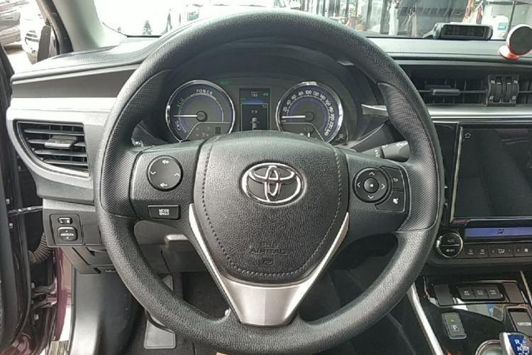 Used Toyota Levin 2016 Dual-Engine 1.8H GS E-CVT Elite Model with Sunroof Steering Wheel