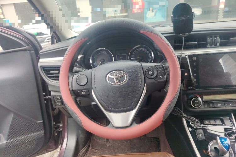 Used Toyota Levin 2016 Dual-Engine 1.8H GS E-CVT Elite Model with Sunroof Steering Wheel