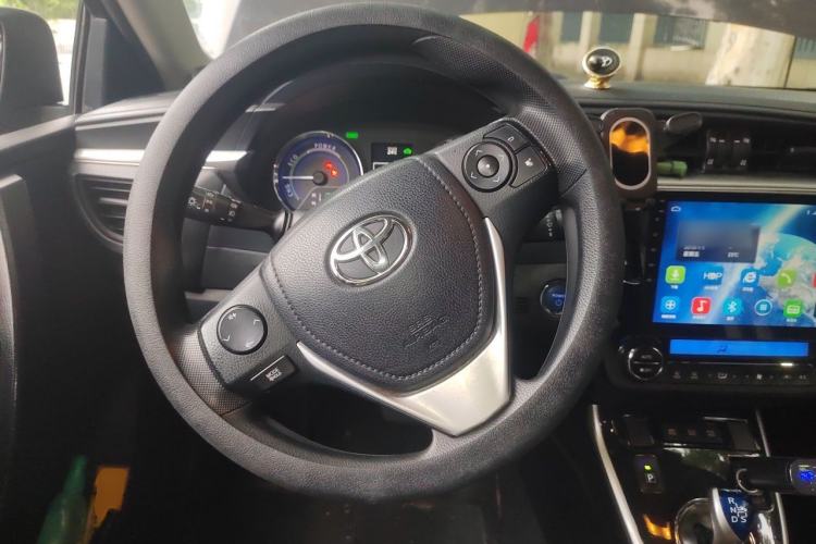 Used Toyota Levin 2016 Dual-Engine 1.8H GS E-CVT Elite Model with Sunroof Steering Wheel