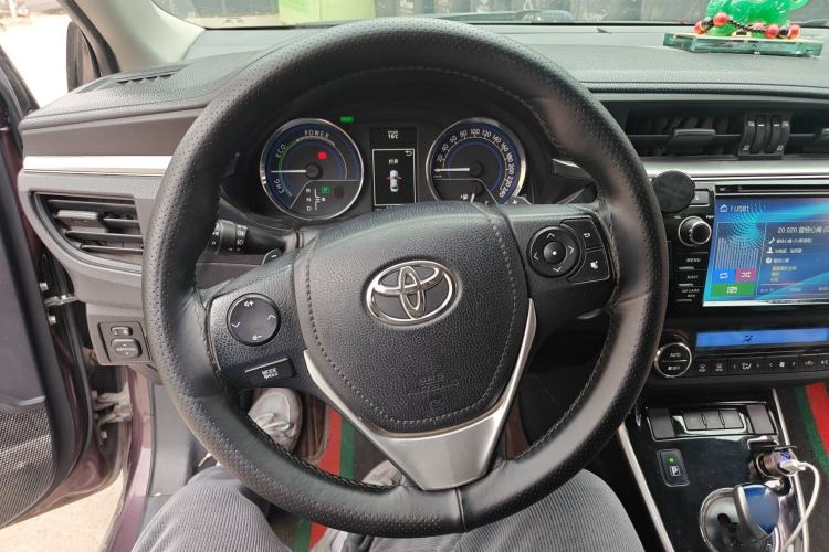 Used Toyota Levin 2016 Dual-Engine 1.8H GS E-CVT Elite Model with Sunroof Steering Wheel