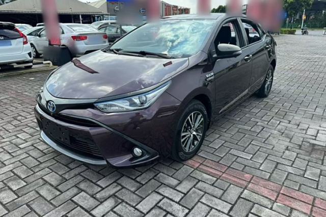 Ojetý Toyota Levin 2016 Dual-Engine 1.8H GS E-CVT Elite Model with Sunroof