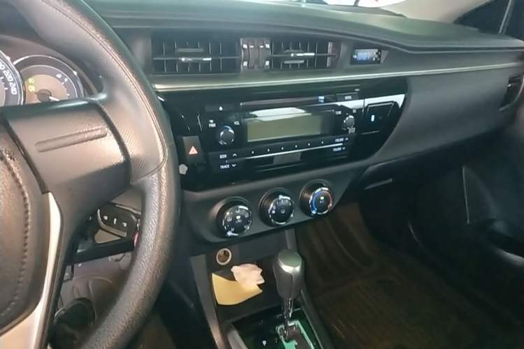 Used Toyota Levin 2016 1.6G CVT Elite Edition Audio And AC Panel