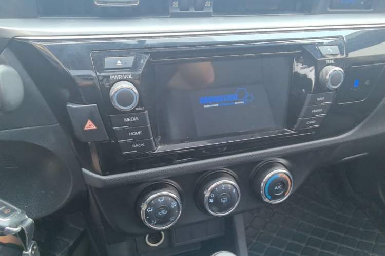 Used Toyota Levin 2016 1.6G CVT Elite Edition Audio And AC Panel