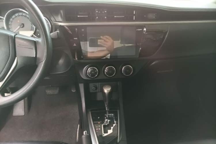 Used Toyota Levin 2016 1.6G CVT Elite Edition Audio And AC Panel