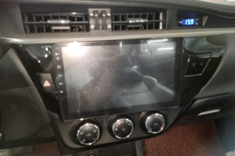 Used Toyota Levin 2016 1.6G-L CVT Leading Edition Audio And AC Panel