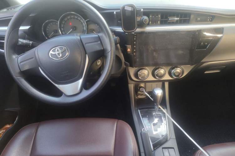 Used Toyota Levin 2016 1.6G CVT Elite Edition Center Console