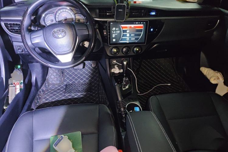 Used Toyota Levin 2016 1.6G CVT Elite Edition Center Console