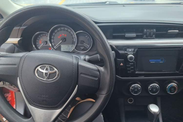 Used Toyota Levin 2016 1.6G CVT Elite Edition Center Console