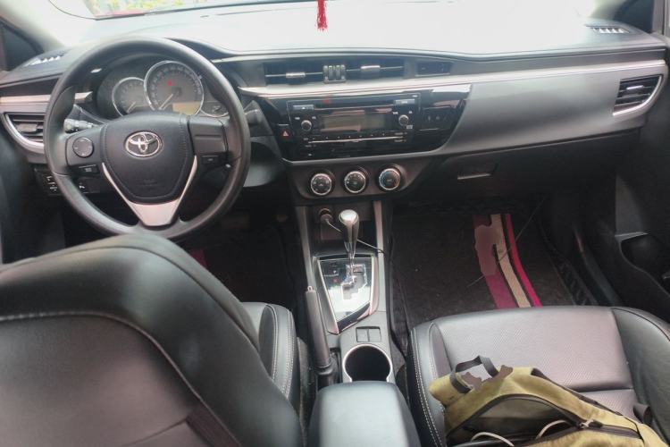 Used Toyota Levin 2016 1.6G-L CVT Leading Edition Center Console
