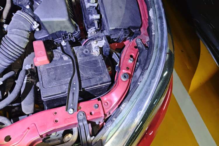 Used Toyota Levin 2016 1.6G CVT Elite Edition Engine Bay Left